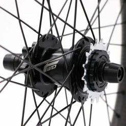 PAIRE DE ROUES FORWARD JOYRIDE V2 CARBONE - PRO 36H - 10MM -Vélos de route Soldes paire de roues forward joyride v2 carbone pro 36h 10mm 2