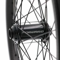 PAIRE DE ROUES FORWARD JOYRIDE V2 CARBONE - PRO 36H - 20MM -Vélos de route Soldes paire de roues forward joyride v2 carbone pro 36h 20mm 4